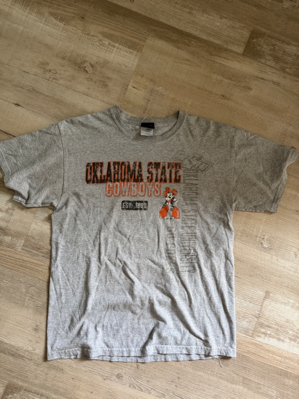 Gildan Gray Oklahoma State Cowboys Graphic Tee with Orange Accents